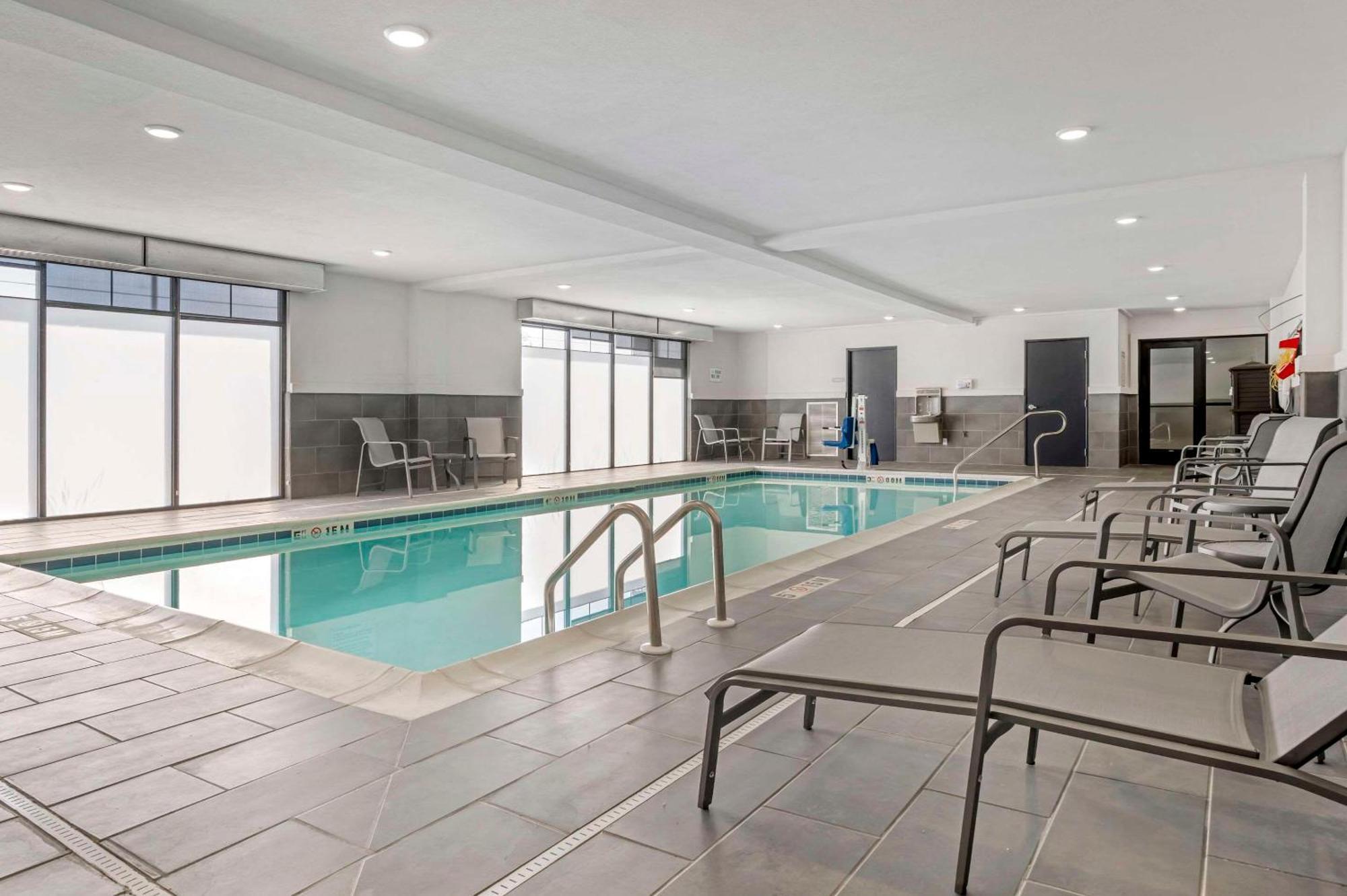 Comfort Inn & Suites Clarksville - Louisville North المظهر الخارجي الصورة
