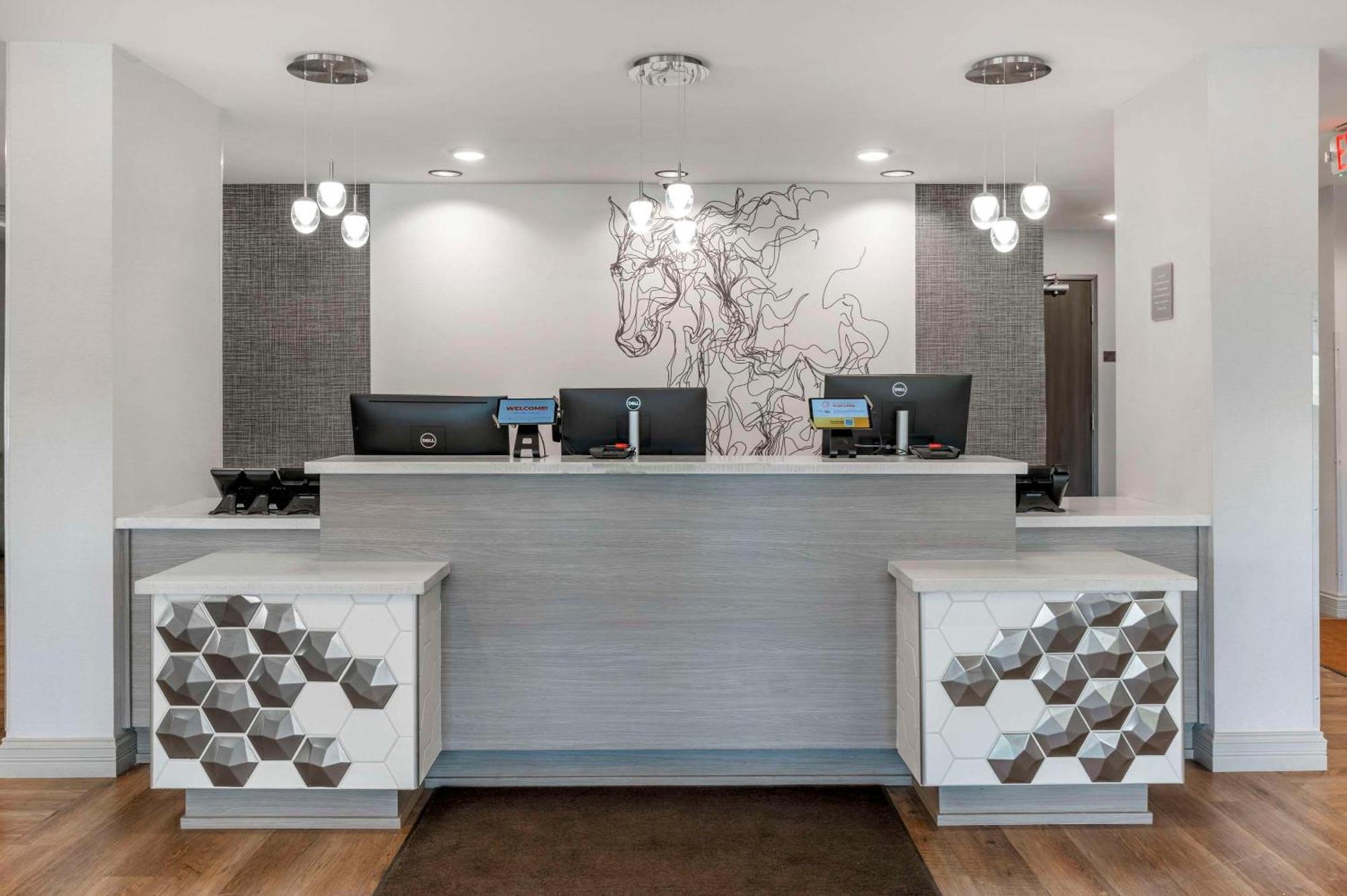 Comfort Inn & Suites Clarksville - Louisville North المظهر الخارجي الصورة